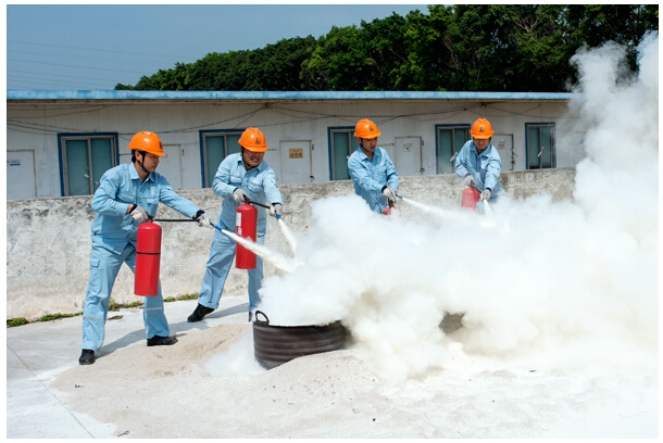 东兴公司举办灭火及空气呼吸器使用比赛